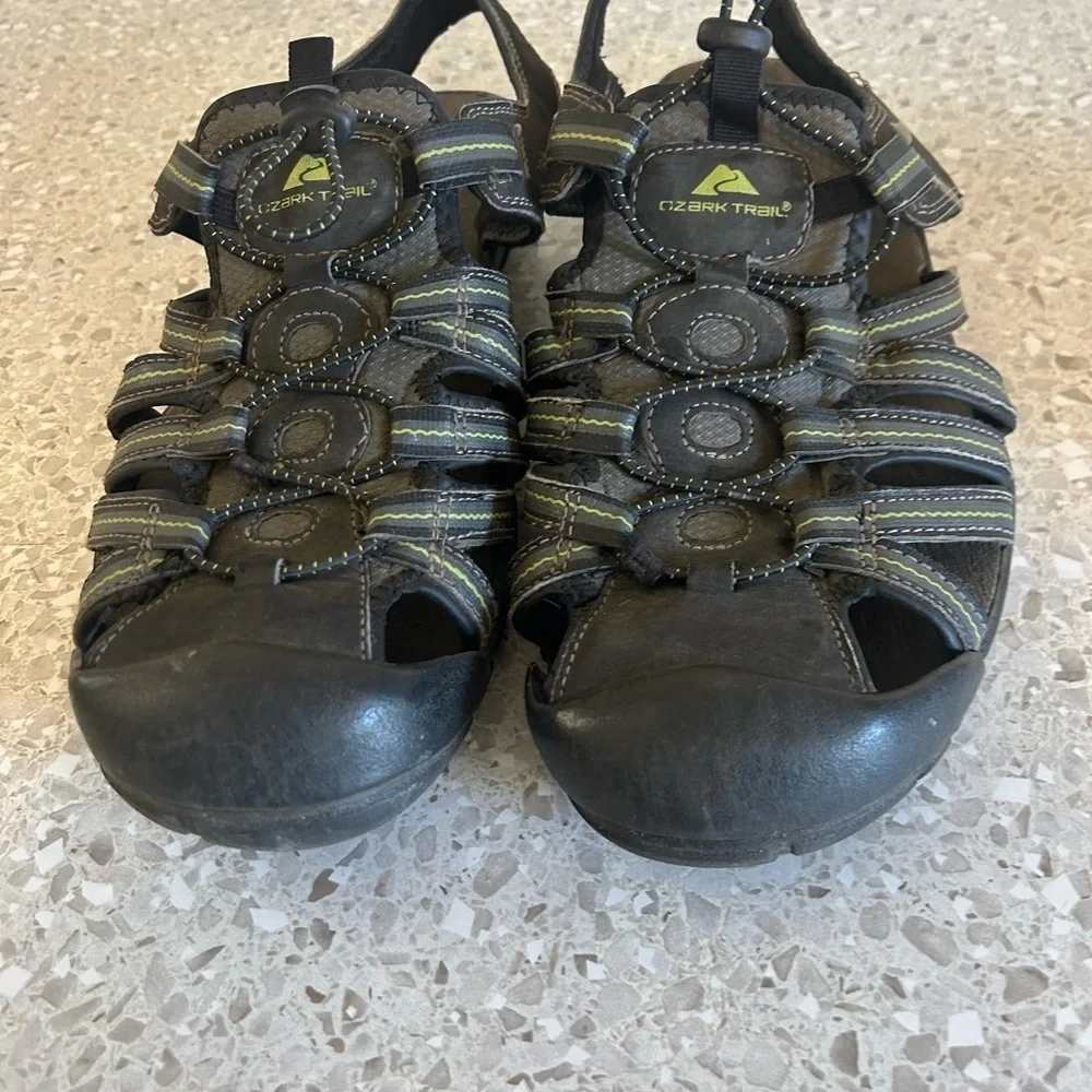 Ozark Trail Men's Size 12 Black Sandals outdoor hiking